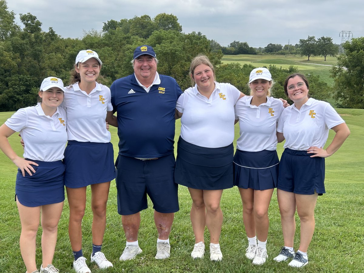 "Everything that I have here at Franklin is because of Roger."

Three students who played under Roger Lundy share stories of his positivity and how he made the women's golf team feel like a family.
thefranklinnews.com/features/women…