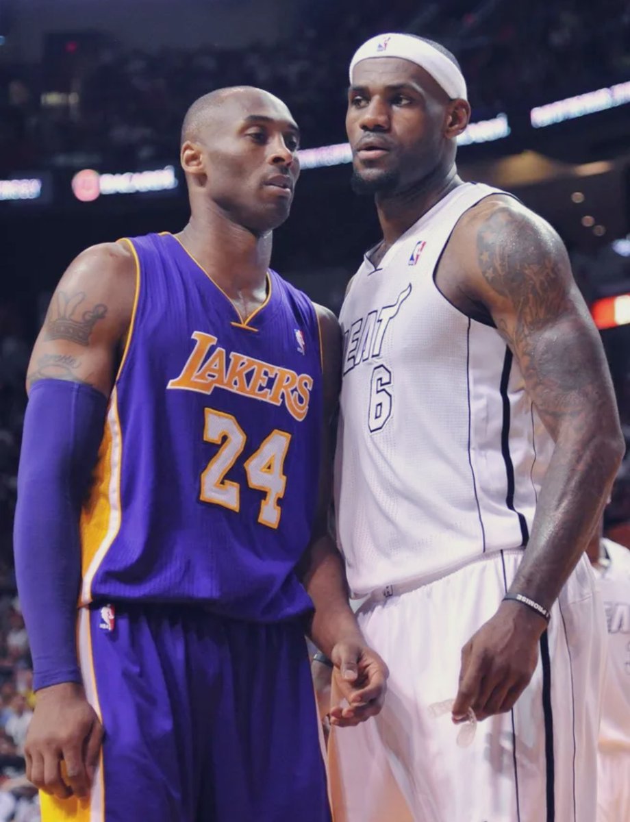 WhozMEECH's tweet image. In my opinion, no one was defended harder and more consistently than Kobe. His era was full of the taller and athletic strong defenders with long wingspans. He faced all the toughest defensive guards of course but what was even more impressive was that Kobe had to constantly go…