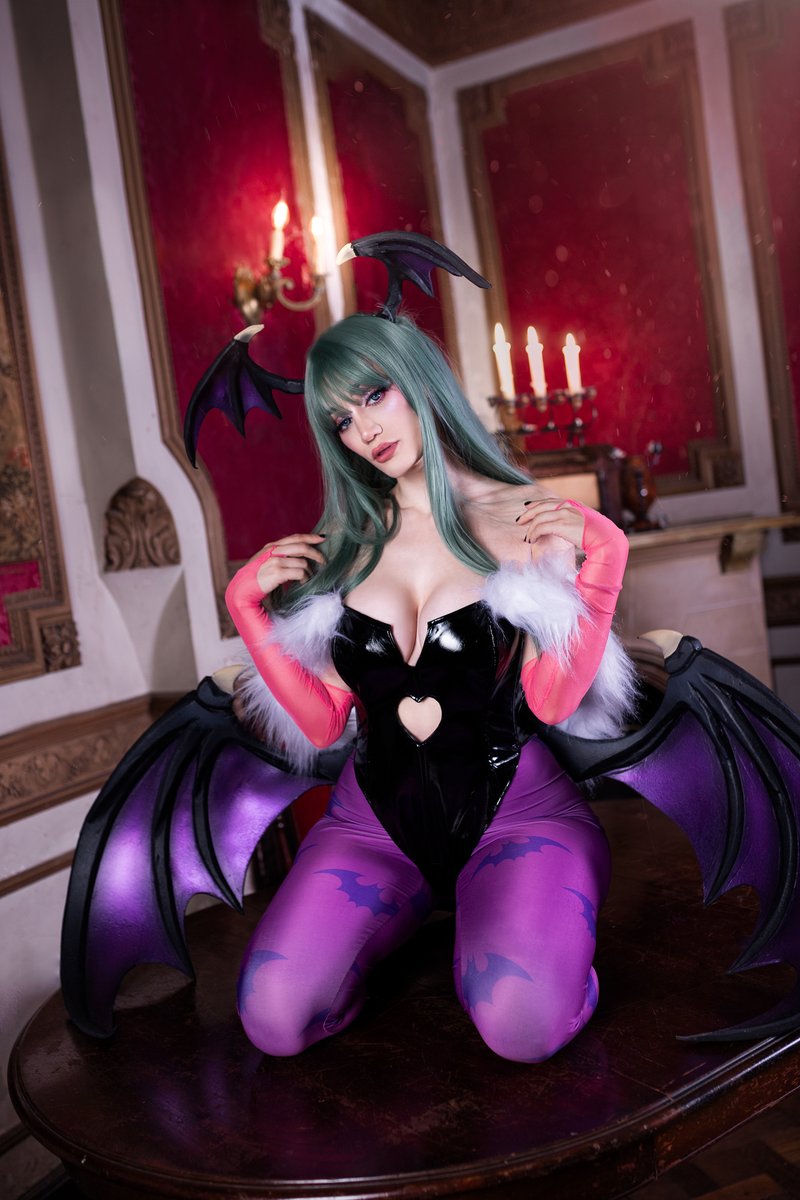 I leave you the photos of Morrigan, I made this cosplay in 2016 . I did it again this year and I'm happy with the result now🖤 

#Morrigan #CapcomCreators #morriganaensland