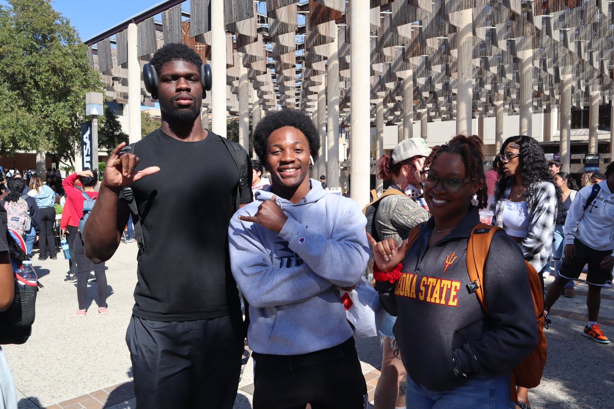 Thank you all for joining us for Pie on the Plaza! 

Good luck to our football team 🏈 as we take on The University of South Florida Bulls.