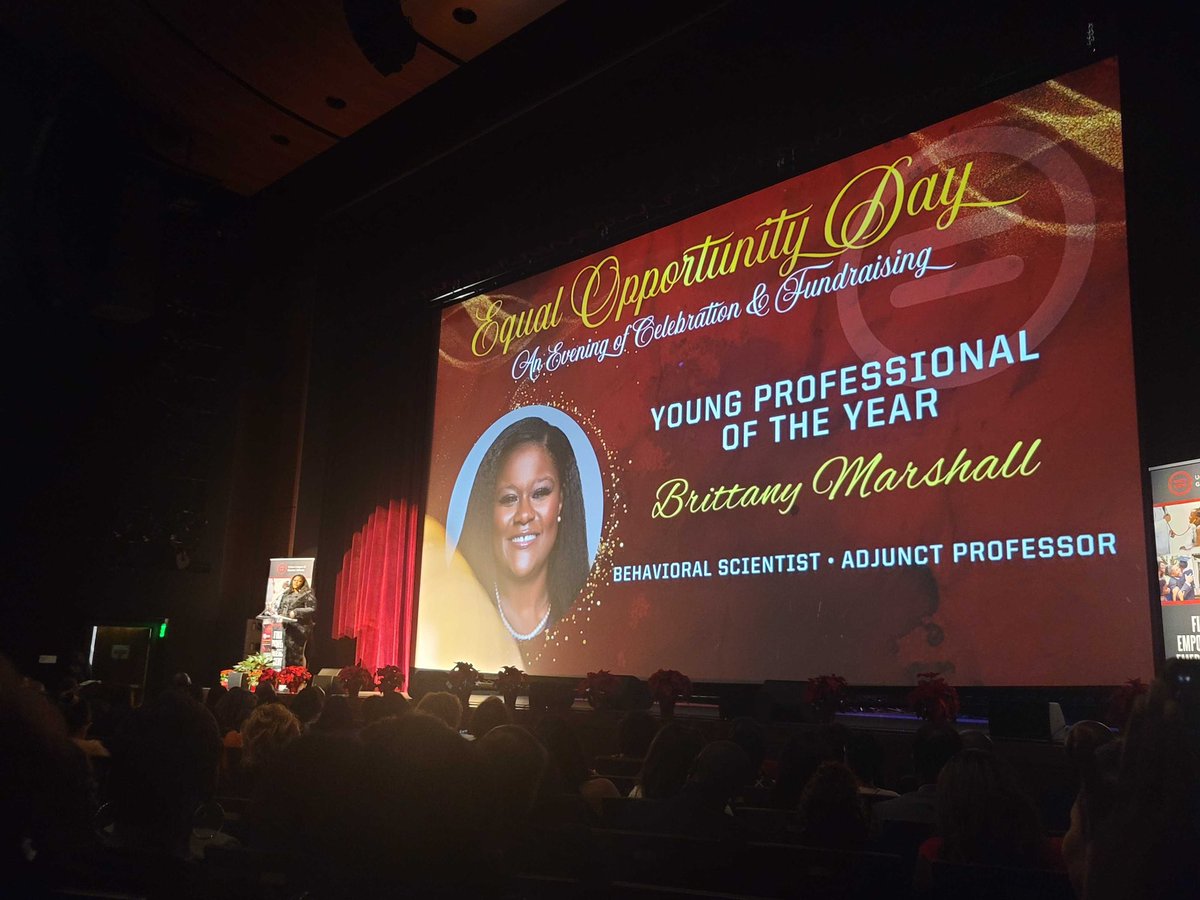 Proud to be the Young Professional of the Year for <a href="/ULGAtl/">ULGATL</a>!!