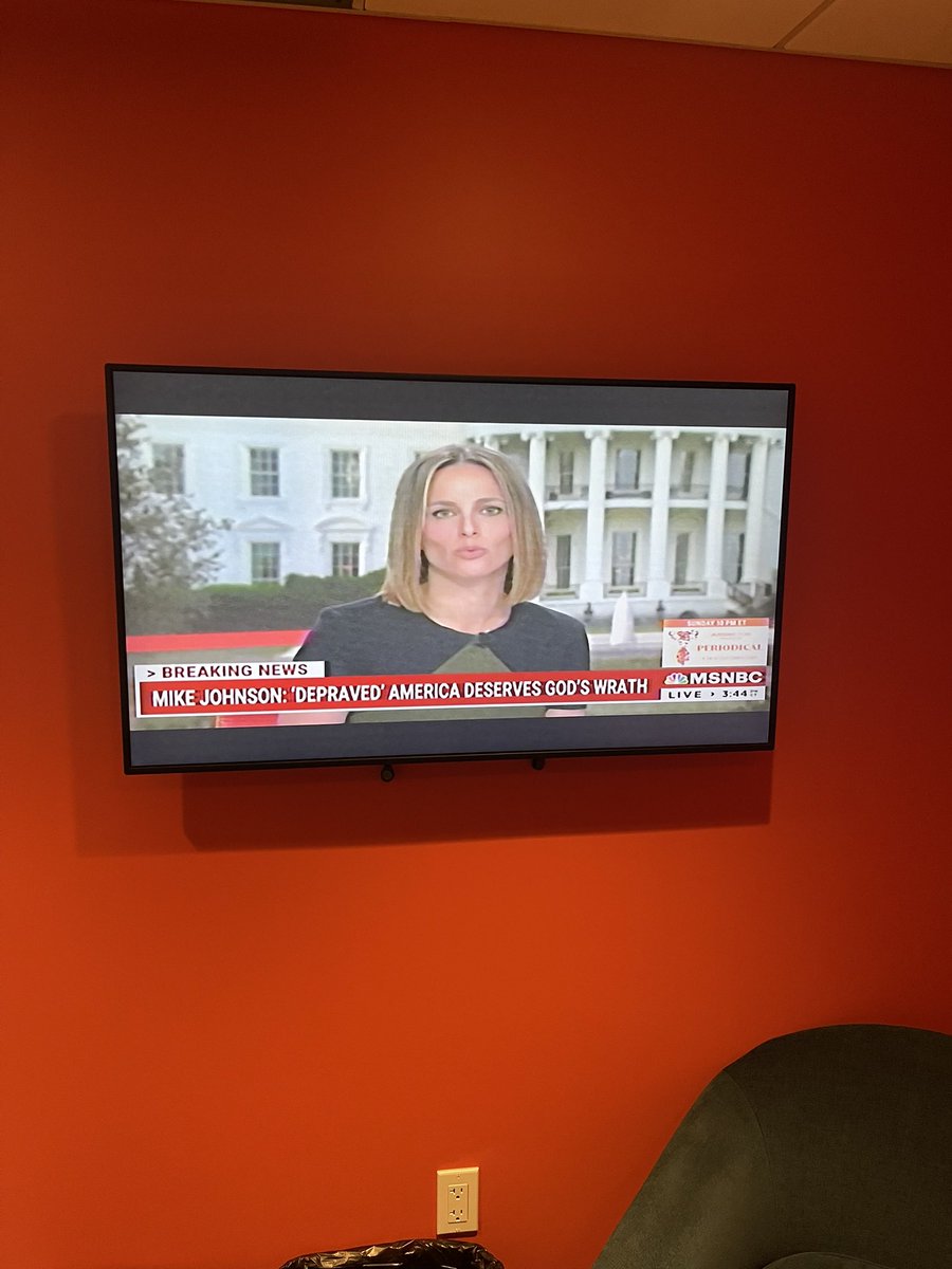 PaulRieckhoff's tweet photo. It’s Friday. Time for my weekly 5PM on MSNBC’s #DeadlineWH—w guest host, @AliciaMenendez. We’re hitting on the threat that is Trump, the threat that is Elon Musk, threats of violence in the streets & another installment of #ThisWeekInStupid w the threat that is Tuberville. #TGIF https://t.co/acq48H7D9o