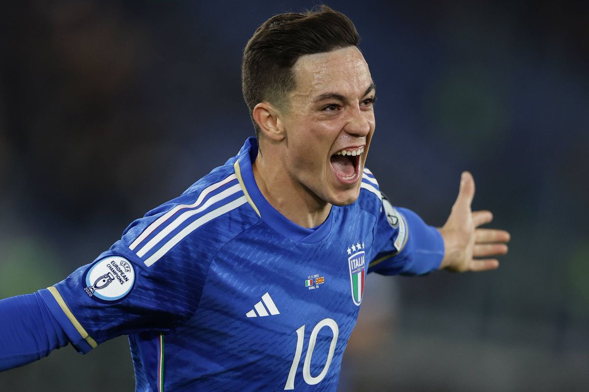 Italy’s Euro 2024 Qualifiers when Raspadori starts vs doesn’t:  Started:

✅ vs Ukraine (2-1 Win)
✅ vs Malta (4-0 Win)
✅ vs N. Macedonia (5-2 Win)
 Didn’t Start

❌ at N. Macedonia (1-1 Draw)
❌ at England (3-1 Loss)

It’s hard to argue against Spalletti starting Raspadori