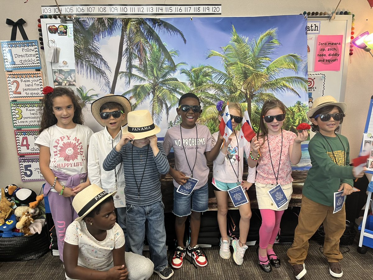 MrsSharonsClass's tweet photo. We had a great time in Panama!! https://t.co/kJzXInCxmI