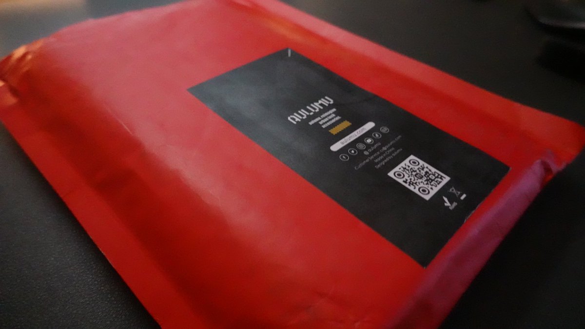 duke_gadget's tweet image. AULUMUのスマホケースを購入！
ケース裏面は凹凸がある質感。
スタンドは回転部のクリック感は良いけど、ちょっと重い。
『男の子はこう言うのが好きなんでしょ❤️』って感じのデザインはサイコー❗️

#ガジェット
#gadget
#AULUMU
#スマホケース
#ガジェットハイ