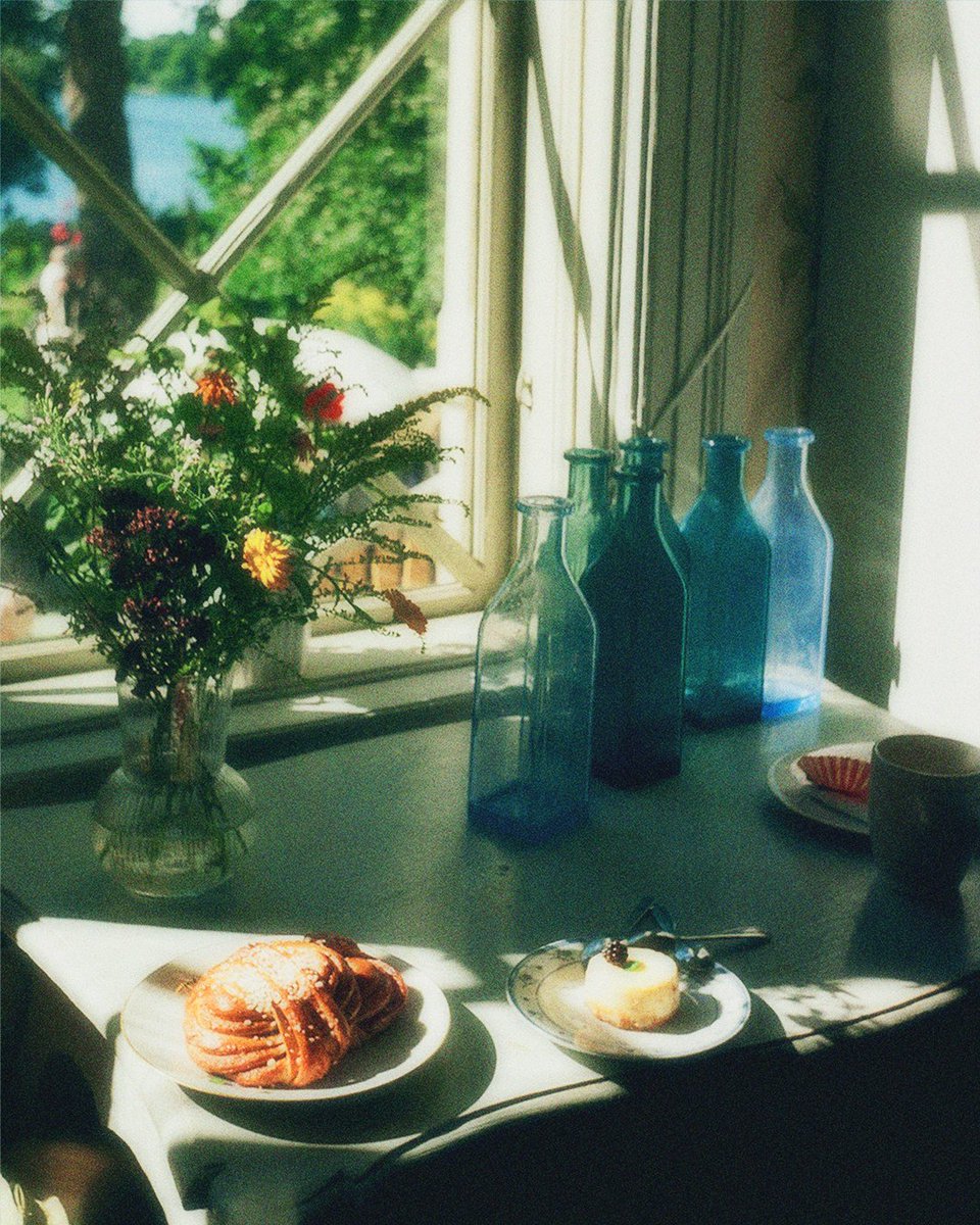 Afterlight tweet media