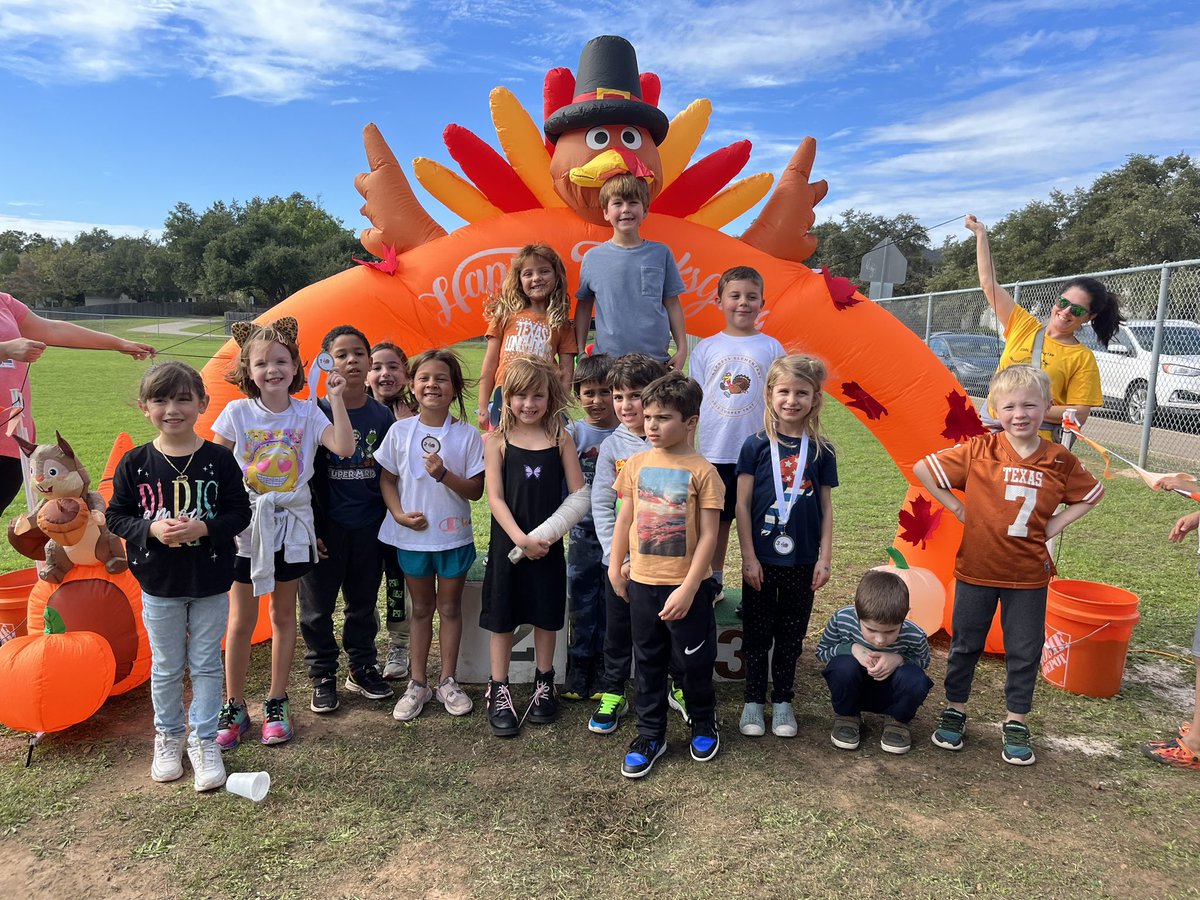MsCamiCox's tweet photo. It’s a good day for a turkey trot!! 🏃💨 #theresnoplacelikecypress #1LISD 🦃 https://t.co/L2gOY2eWP7