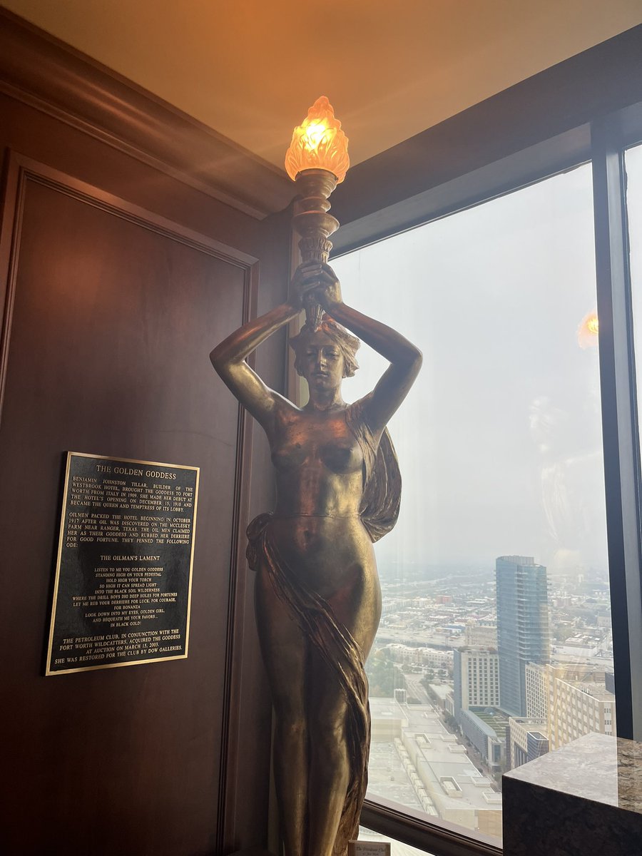 Petro Mundo tweet media