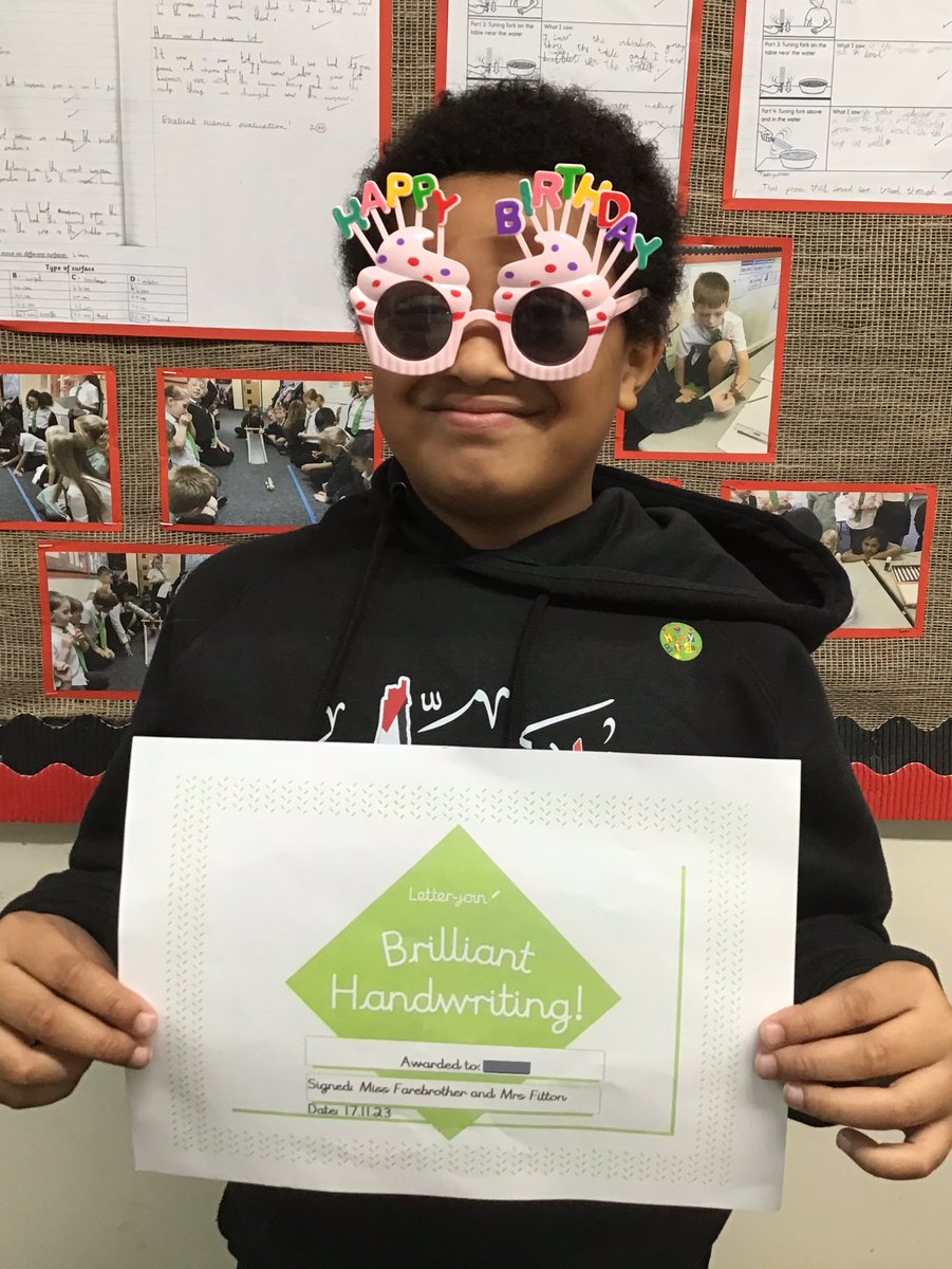 lindenrdbeech's tweet photo. Well done on your handwriting award ✏️
#Achievement #ProudToBeLinden #Lindenwriting @Linden_Writing @Linden_PDev @LindenRoad https://t.co/itICGatsEA