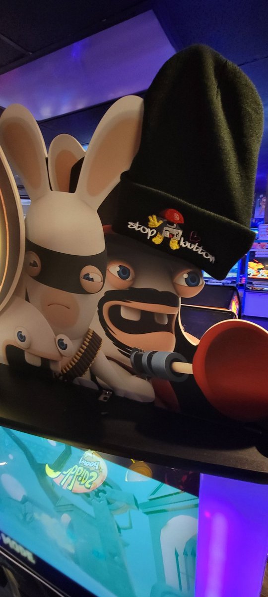 Our new beanies are now in black! Just in time for the winter season

They are $ 18 (tax included)!