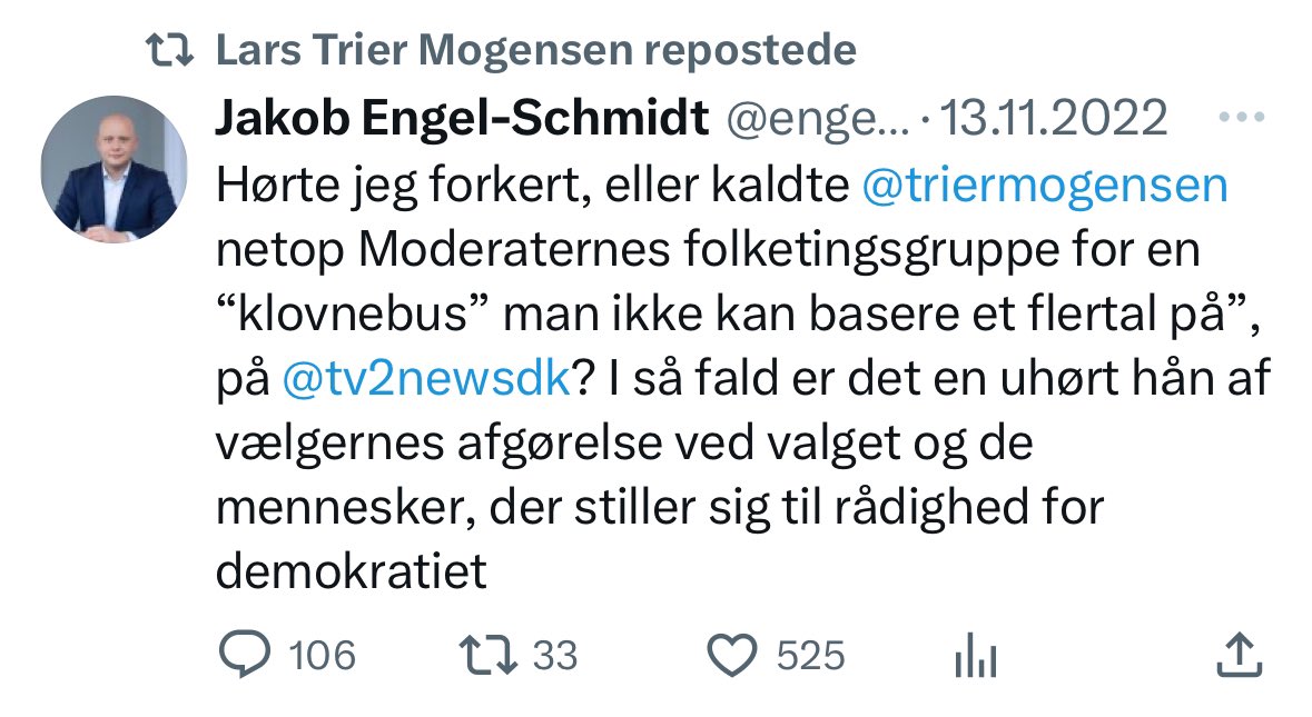 amaliebremer's tweet photo. Sorry, men det her er årets retweet 🚌🤡 https://t.co/96RAFs6HN1