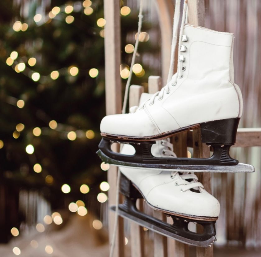 Join us at our District location Dec 18th from 4-8pm for a District wide Open House! 

Tastings all day are by donation with proceeds going to the Food Bank.

Find your skates (or come rent some here) and join us for a fun filled open house for a good cause.

@districtwinevillage