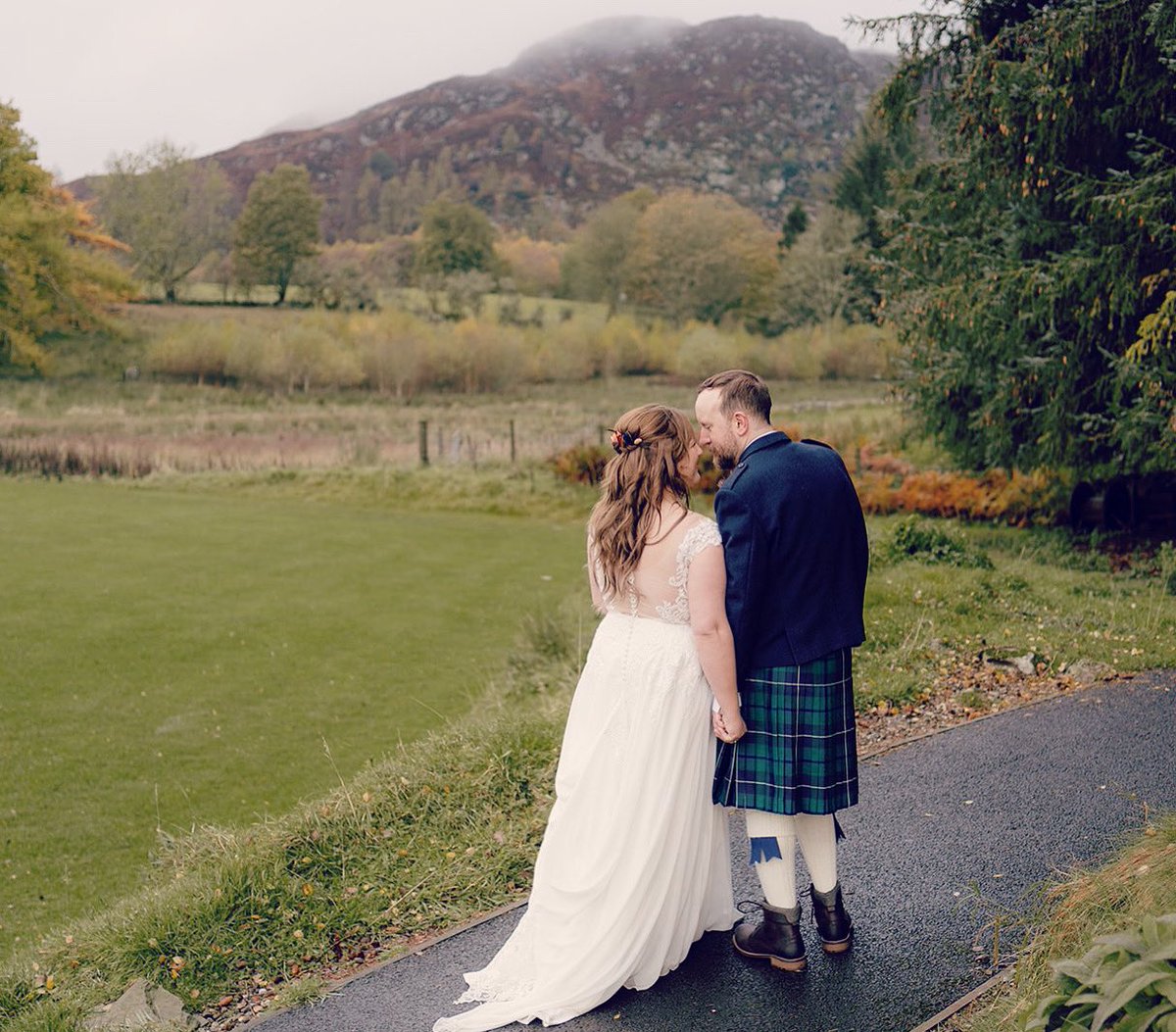 It’s been such a mad old autumn that I haven’t even taken a moment to share some fun life news…

Three weeks ago, I married my favourite person. It was rather lovely.
