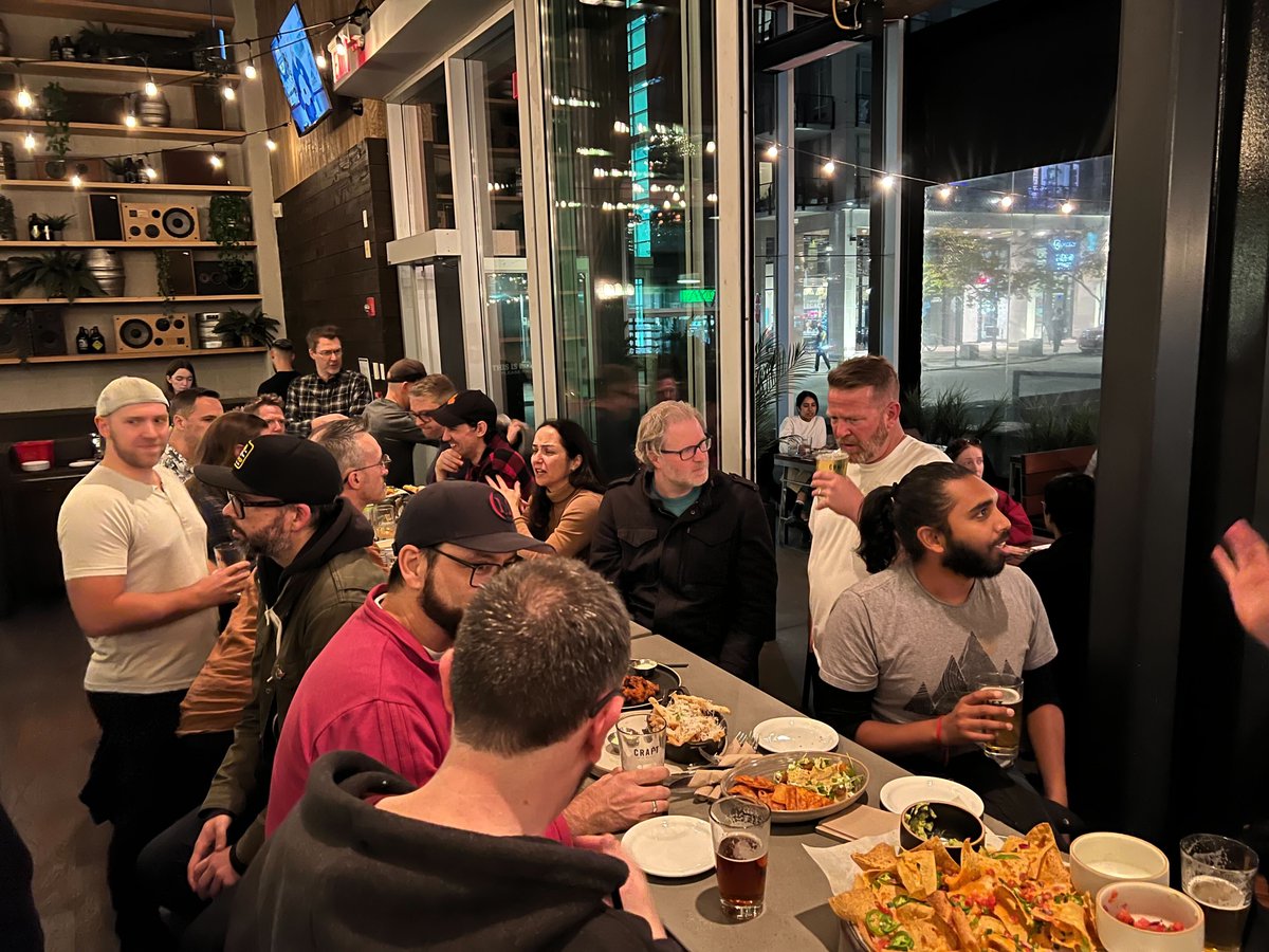 oleksalozowchuk's tweet image. We had a blast last night hosting one of our @InterleaveAudio audio hangs, this time in Vancouver. Almost 25 game audio and music veterans from EA, Sony, Naughty Dog, Relic, BBI, NetEase and other great studios. Super fun to spend time with some of the lovely and talented people…
