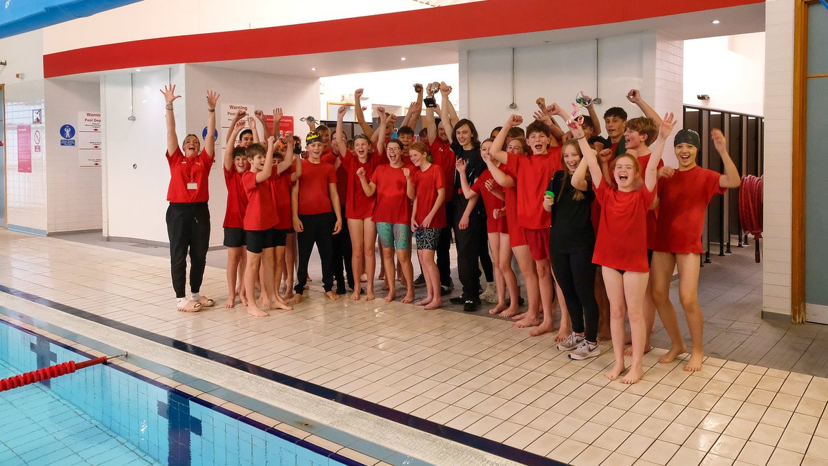 MrNuttGeography's tweet photo. Campiones campiones ole ole ole! #TeamTedder #RedTeam #Winners @LuttHigh https://t.co/CRBV3Mcvtm
