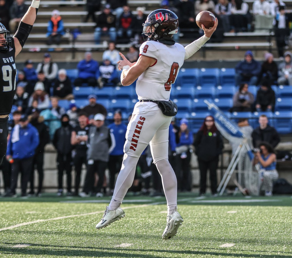 vinnybooth08's tweet image. I would like to thank Davenport University, the coaching staff, and my teammates for the past 2 years!! I have built a ton of great relationships that I will forever cherish. With that being said, I have decided to enter the transfer portal with 3 years of eligibility  remaining.