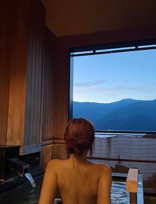 Pt 2 of too sexy back for ig 🙄 https://t.co/y8U92HG0mc