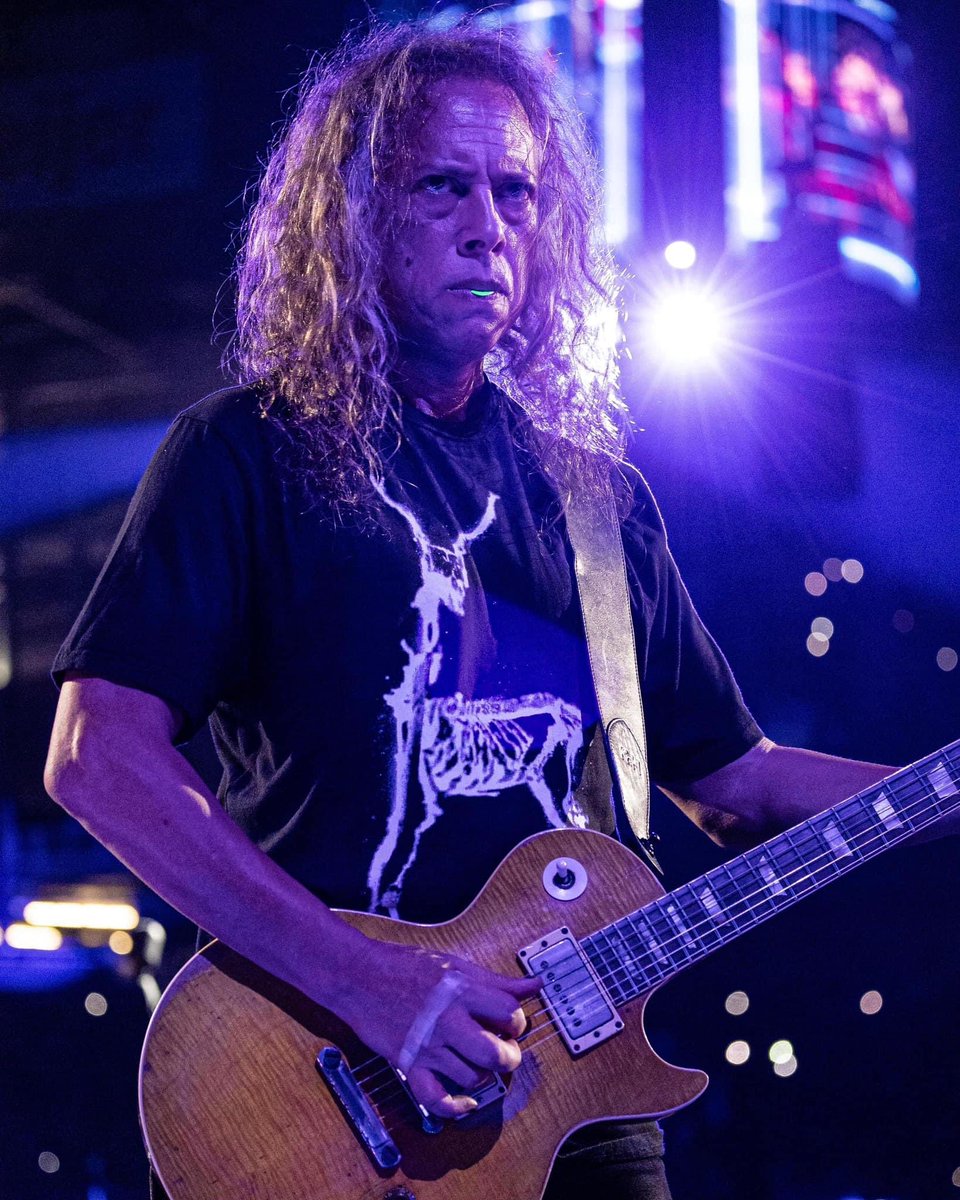 orphe666's tweet photo. #KirkHammett #Metallica #M72Detroit #NightMetal #special #Metallica #FridayNight https://t.co/C9etl0Buya