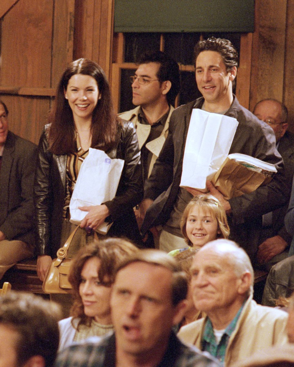 Oh what we would give to sit through just one Stars Hollow town meeting. #GilmoreGirls