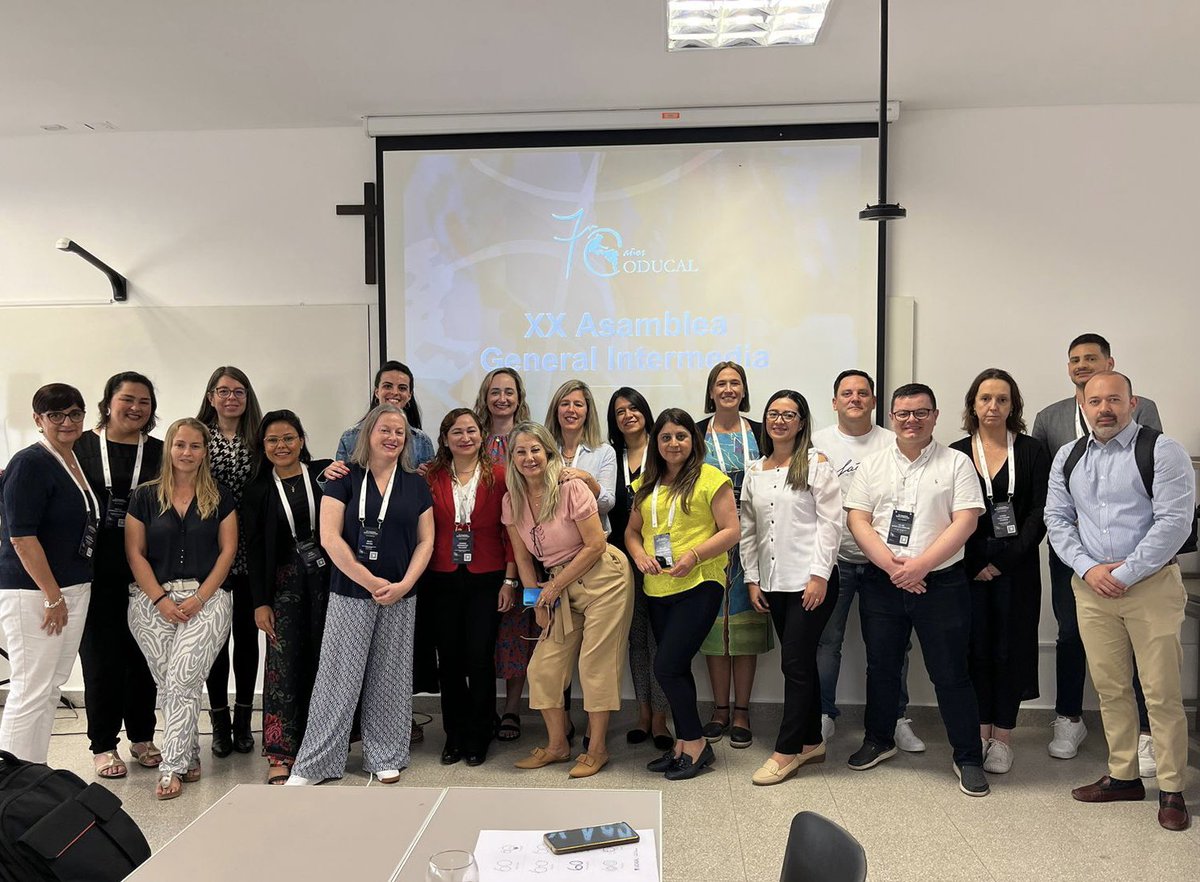 UNIVAGlobal's tweet photo. En su calidad de Coordinadora de la Red de Internacionalización de la ODUCAL, la Mtra. Sandra Hernández, participó en el III Seminario en Internacionacionalizacion  que se realizó en el marco de la XX Asamblea General Intermedia de la @Oducal en @UcasalOficial Argentina 🇦🇷 https://t.co/zdNQW56A4X