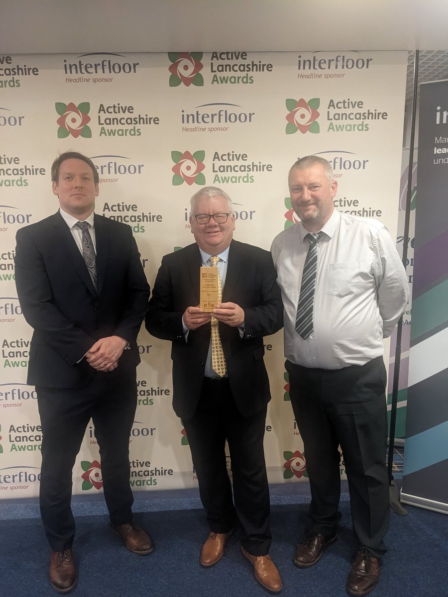 CanalsideBBurn's tweet photo. Absolutely delighted to be awarded the @ActiveLancs Award for Activating Communities tonight. Awarded for the brilliant work by all our volunteers. https://t.co/zVmO8ZthcY
