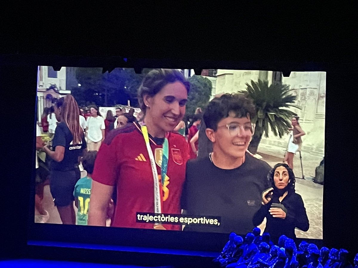 SolerCatalina's tweet image. Un orgull poder assistir a la cerimónia del Premis i honors @Consellmallorca i que dues persones premiades siguin felanitxeres @mariona8co i Guillem
Timoner a títol pòstum #orgullfelanitxer