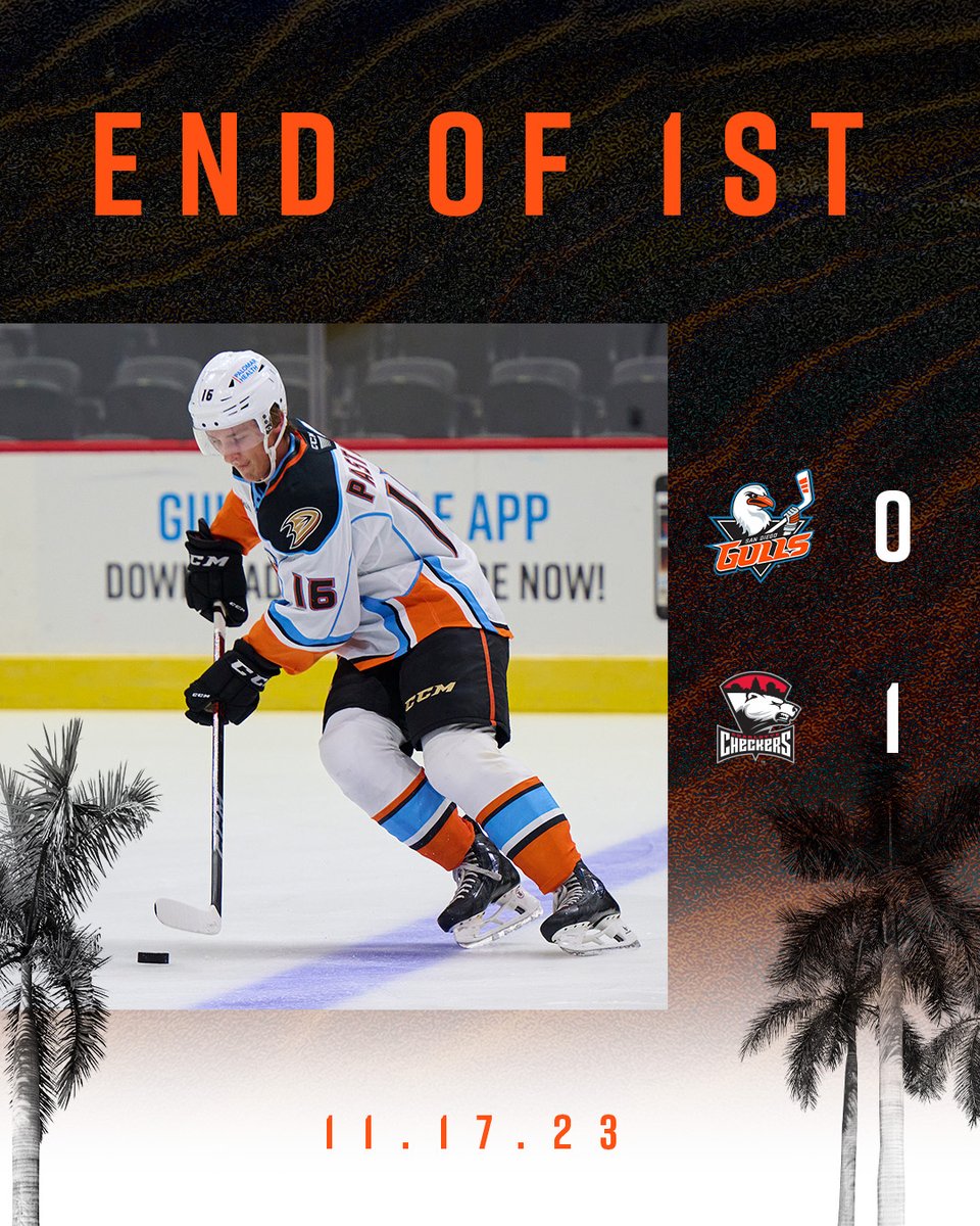 SDGullsAHL's tweet photo. Plenty of game left.
#LetsGoGulls | #CLTvsSD https://t.co/qiWe9DU78E