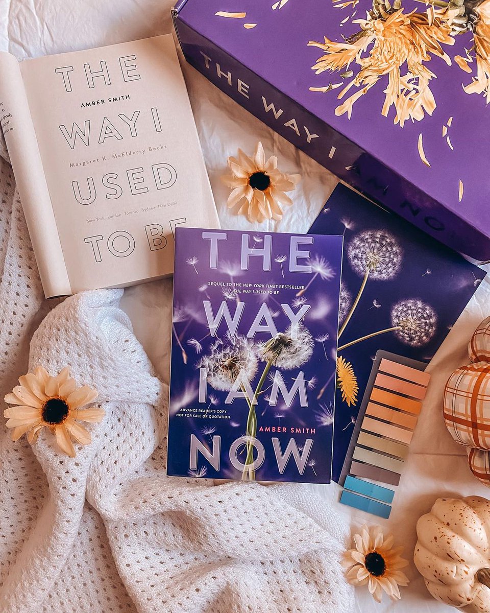 simonteen's tweet photo. Have you read #TheWayIAmNow yet? 
-
📸: @ bookishbellee 
#thewayIusedtobe #simonteen https://t.co/da8LQUJ1pO