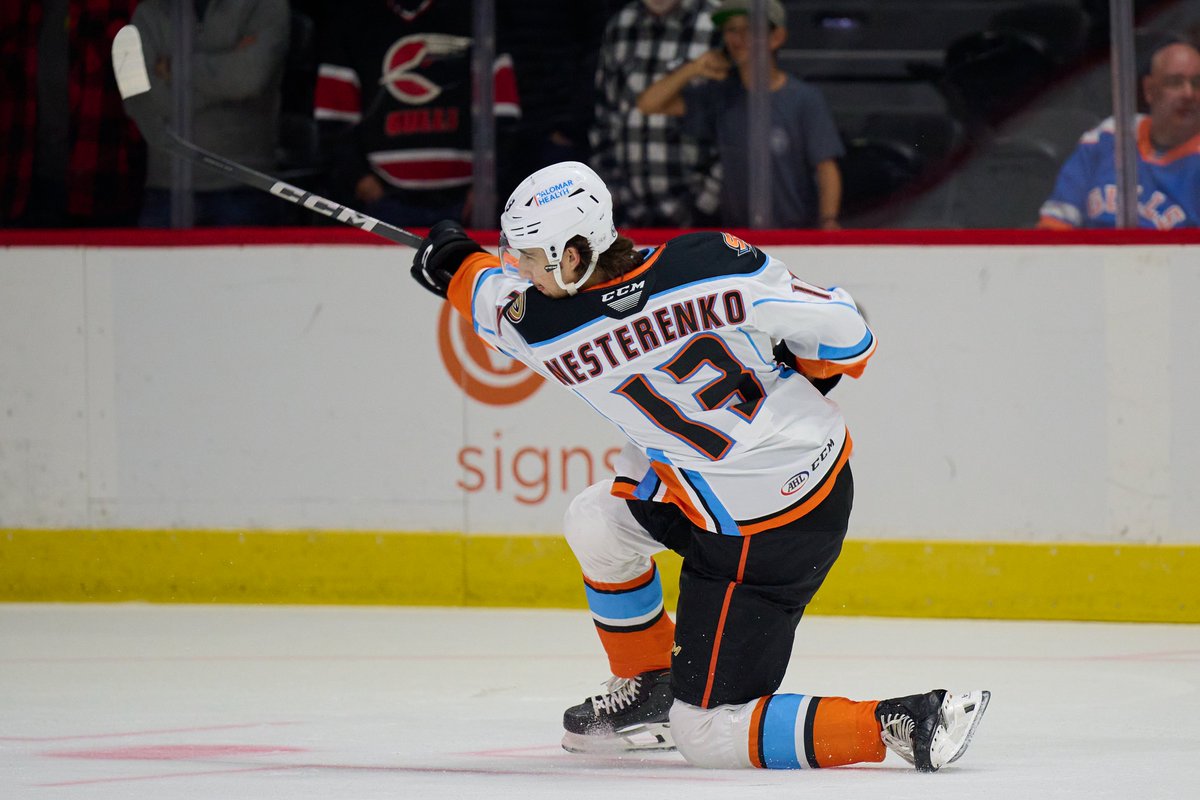 SDGullsAHL's tweet photo. Let's get after it!
πΊ: https://t.co/Hoxlp2SvCh
π»: https://t.co/Zex9KJhaze
#LetsGoGulls | #CLTvsSD https://t.co/FAMDCObgoh
