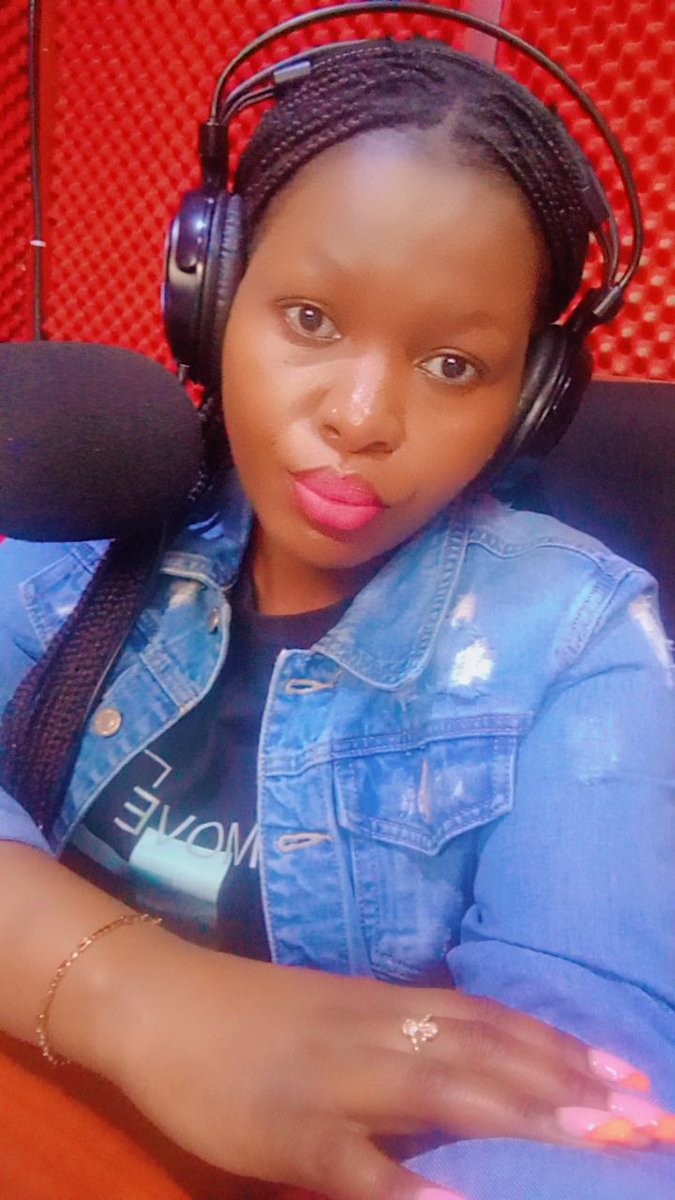 Bringing you all the good vibes plus the biggest News stories of the week, it’s the #WeekendBreakfast show with #LillianMugirya . 
Tune in 95 TimeFm
#MbalesNumberOne