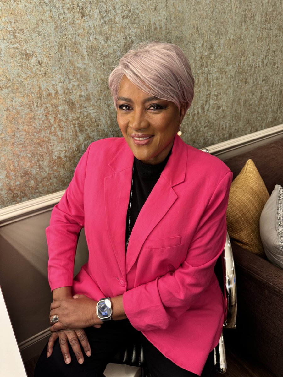 Donna Brazile tweet media