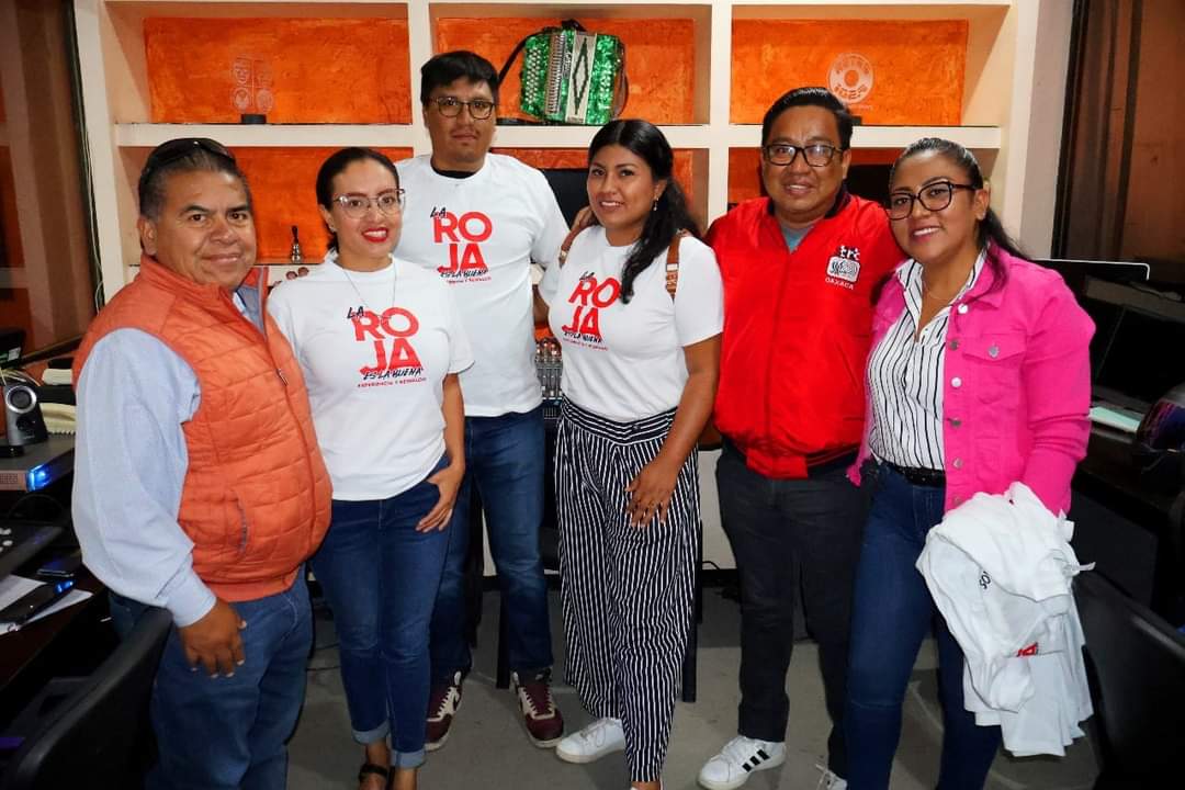 #Elecciones2023 
El Sindicato de Trabajadores de la Industria de la Radio, Televisión y Telecomunicación llevó  a cabo la elección de su Comité Seccional 2023-2027, resultando ganadora la planilla Roja encabezada por Mónica Alarcón Flores.