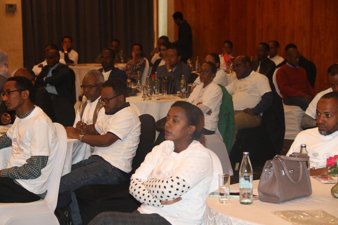 DrHussenTareq's tweet photo. 🇪🇹 is observing World Antimicrobial Awareness Week. Antimicrobial resistance occurs when microbes change over time &amp; no longer respond to medicines, making infections harder to treat. @FMoHealth @EPHIEthiopia keynote on behalf of WR @WHO @WHOAFRO @WHOEthiopia @FAO @USAID @CDCgov https://t.co/ifmYGLKZil