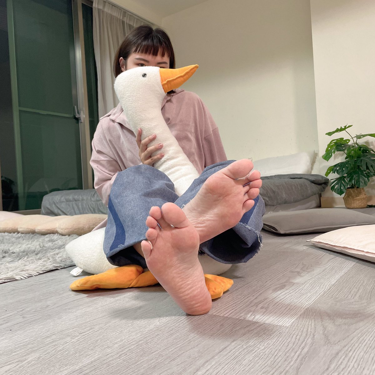 Hinata231117's tweet photo. 早安！

是Hinataの腳焦ㄛ( •̤ᴗ•̤ )♡ https://t.co/g1rrmXgorB