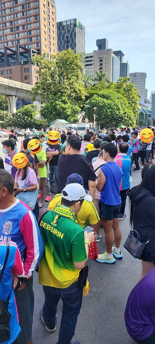 ॐ คูม NC tweet media