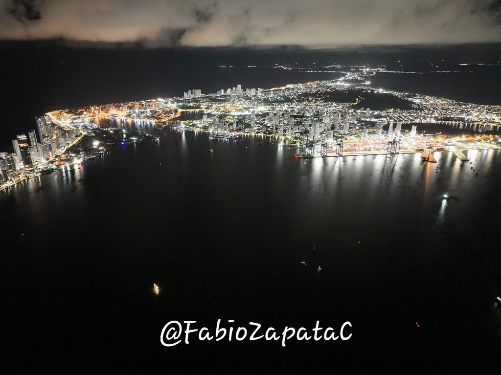 Cual les gusta más?  Que fotos les gustaría que compartiera de nuestra hermosa Cartagena de Indias? <a href="/AlcaldiaCTG/">Alcaldía de Cartagena</a> <a href="/dumek_turbay/">Dumek Turbay Paz</a> <a href="/YamilHAranaP/">Yamilito Arana</a> <a href="/RevistaMetro/">Revista Metro</a> <a href="/PoliticaHeroica/">Política Heroica</a> <a href="/ElBolivarenseCo/">El Bolivarense</a> <a href="/NoticiasRCN/">Noticias RCN</a> <a href="/CaracolTV/">Caracol Televisión</a> <a href="/NoticiasCaracol/">Noticias Caracol</a> <a href="/CorpoturismoCTG/">Turismo Cartagena De Indias</a> <a href="/MincomercioCo/">MinComercio Colombia</a> <a href="/infopresidencia/">Presidencia Colombia 🇨🇴</a>