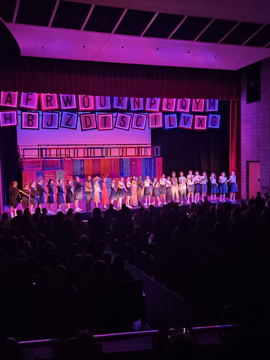 Opening night was a huge success for the cast and crew of Matilda! #Ramily