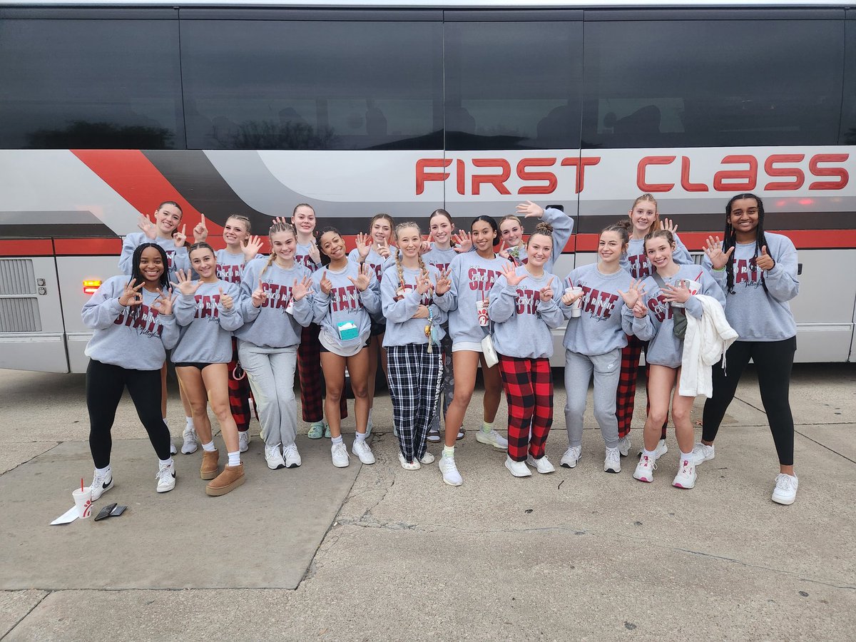 CincoVolleyball's tweet photo. Round 6οΈβ£!
β€οΈππ
#cpoe #ItsOnMe https://t.co/0YenwOO1tO