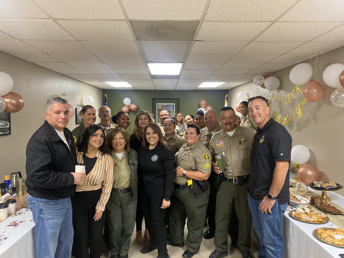 SBCSDebachman's tweet photo. Earlier this week we celebrated Sheriff’s Fiscal Assistant Vanessa Contreras’ promotion to Accounting Technician at our Bureau of Administration. Vanessa has done a great job at the Glen Helen Rehabilitation Center for about three years and we wish her the best! Congrats! https://t.co/ES2lOEeOfl