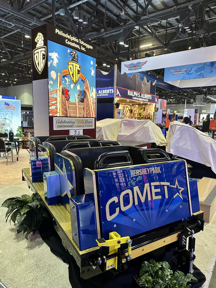 Coaster_Stories's tweet photo. There were some big announcements from IAAPA this week!  Falcons Fury train &amp; some stats were unveiled, new trains for Comet at Hersheypark.  And to top it all off the announcement of the first Axis Coaster🙌 📷: @hersheypark #sandsworldwide #rollercoaster https://t.co/z3ylf4HhBD