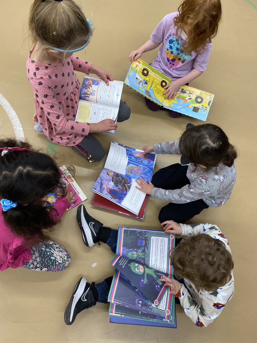 WoodroffeAvePS's tweet photo. It’s all about reading today! Used book sale, reading buddies and so much fun! @OCDSB https://t.co/8UMSy3fq3E