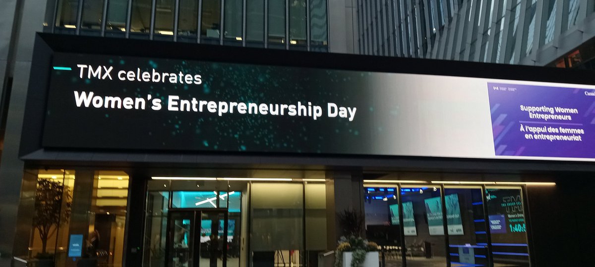 J_Barr11's tweet photo. Today was wonderful opportunity to attend Women's Entreprenership Day celebration at Toronto Stock Exchange. Women through entrepreneurship endeavors add to the local and national economy. Honorable Marci Ian was in the building for the market open https://t.co/hbVVlqQC8Z