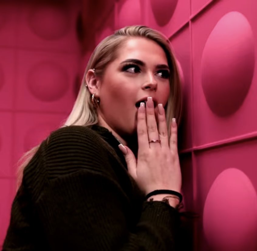 HallieToWin's tweet photo. Hallie is currently the second most followed BB20 housemate on Instagram with 51.6k followers behind Zak who has 146k followers #BBUK #BBLL https://t.co/4Ik9AvDZUe