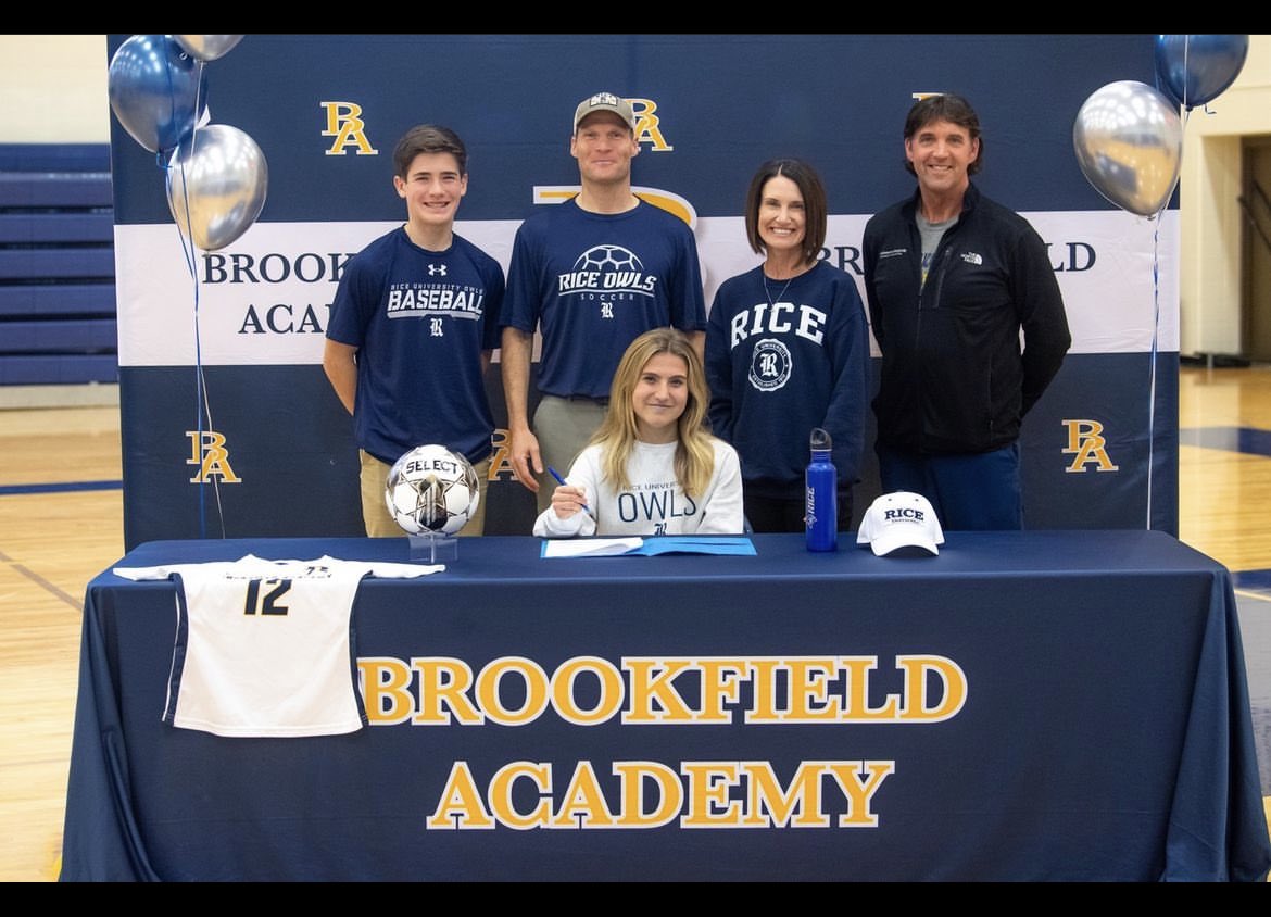 Got to celebrate the signing of my NLI today alongside friends and family! Looking ahead to the next 4, I cannot be more excited and grateful to have found my perfect fit and home with the Rice Owls 💙🩶🦉 <a href="/RiceBrianLee/">Brian Lee</a> <a href="/RiceSoccer/">Rice Soccer</a>