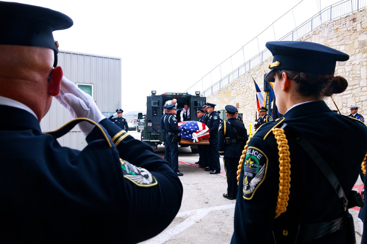 Austin_Police's tweet photo. We may not be able to hear your voice anymore, but your smiling face will remain in our memories forever as the face of a selfless hero.
Rest easy brother, we’ll take it from here. https://t.co/mdZGYoBLt4