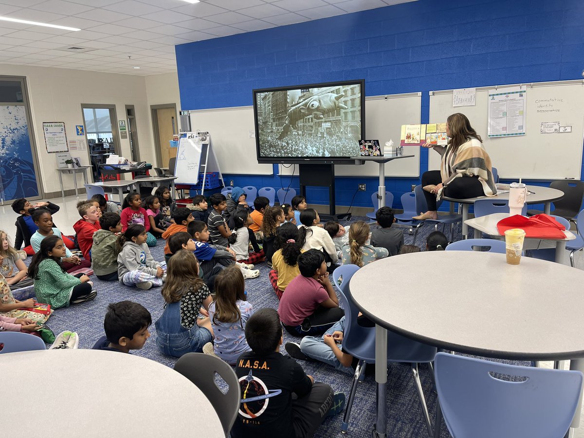 So much fun starting our balloons over Broadway project with our tech buddies in @mrsV_ETE’s class!! Can’t wait to create our floats and code our ozobot parade next week! <a href="/theliteracynook/">Holley Morrill</a> <a href="/E_ThompsonES/">Elaine Thompson Elementary</a>