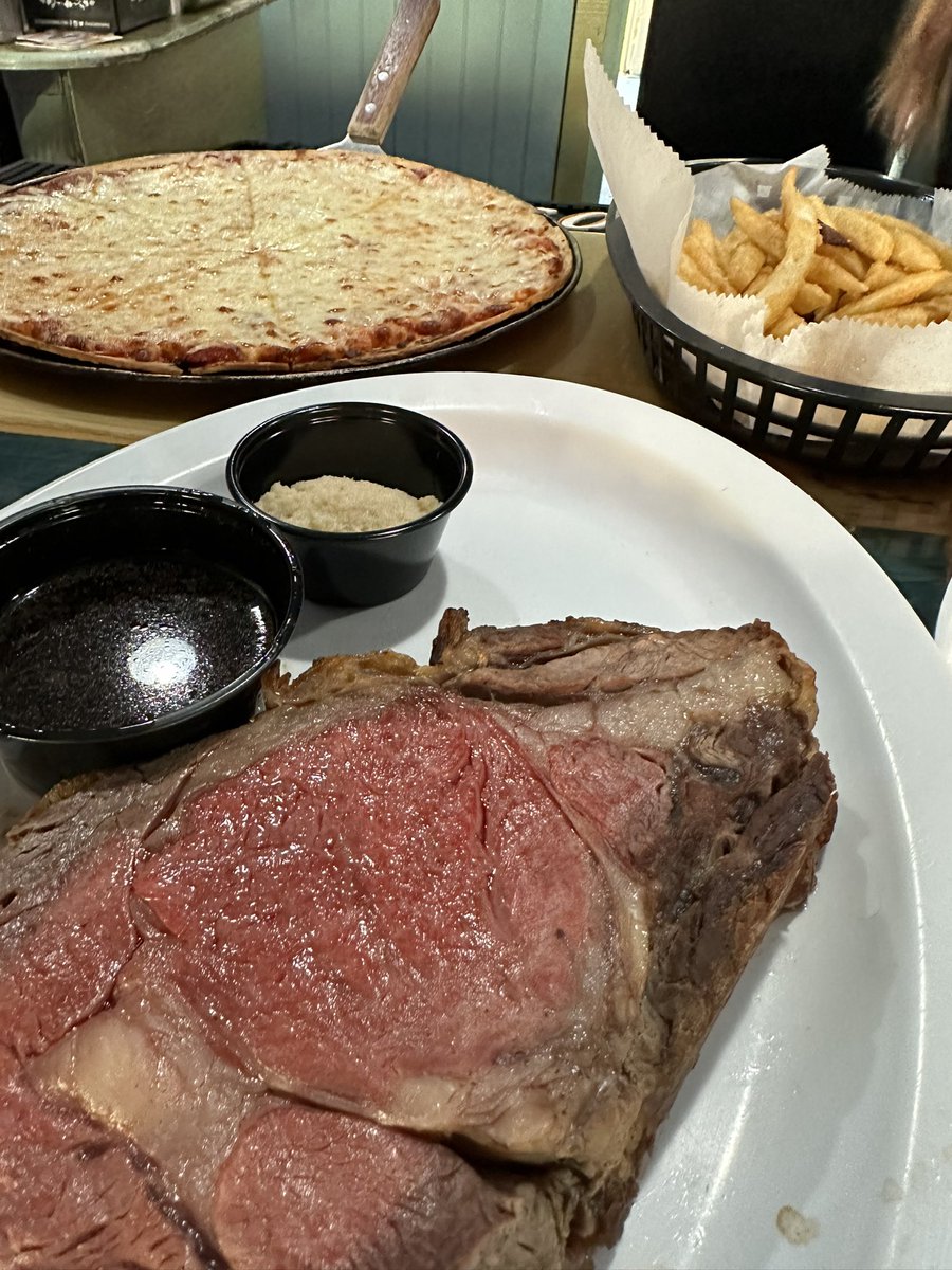 extremejohn's tweet photo. Let’s eat… https://t.co/s56W4Y04Rl