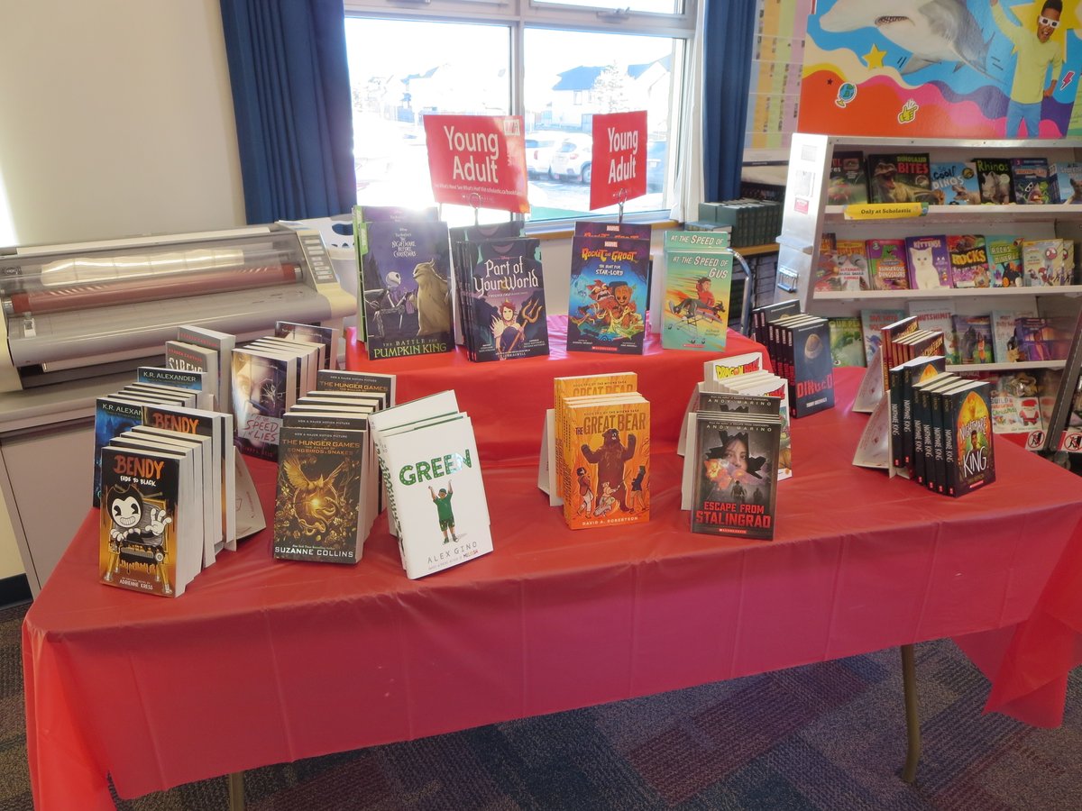 OLOF_CCSD's tweet photo. Check out a behind the scenes look at our #BookFair set up! Previews are on Monday and Tuesday and sales start on Wednesday. #CCSD_edu 
#welovereading 📚❤️ https://t.co/Bp6hQxakP5