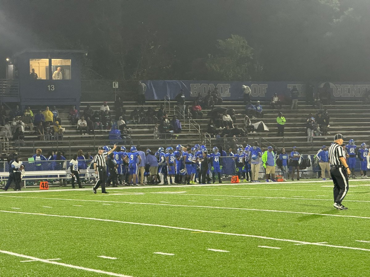 BrentASJax's tweet photo. Welcome to the Backyard. Riverside hosting Bishop Moore. @ActionSportsJax @ESPN690Jax #BlitzIsOn https://t.co/ZtTZ41ljSc