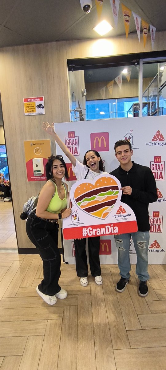 McDonald's Ecuador tweet media